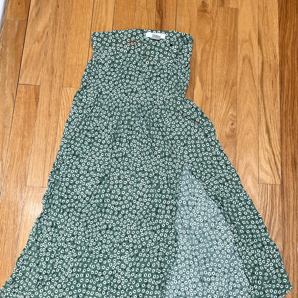 H&M Green and White Midi Skirt